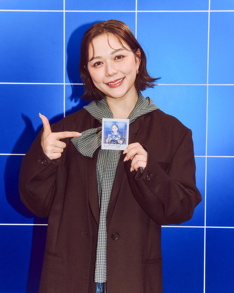 🟦THE FLOOR🟦 #村重杏奈 さんサイン入り チェキを1名様にプレゼント