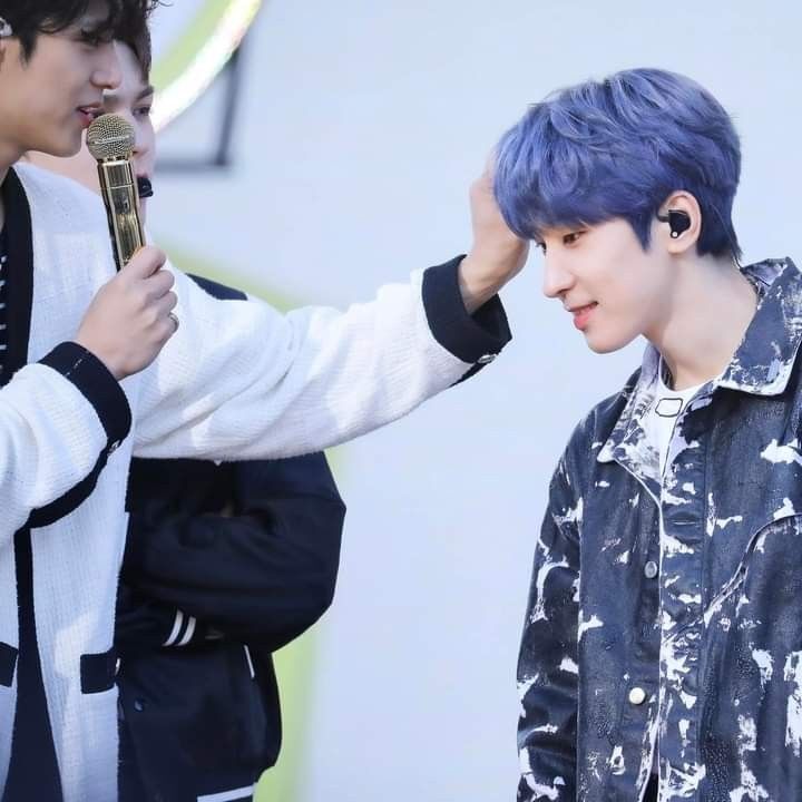 hourlyminwon 💚💜 tweet media