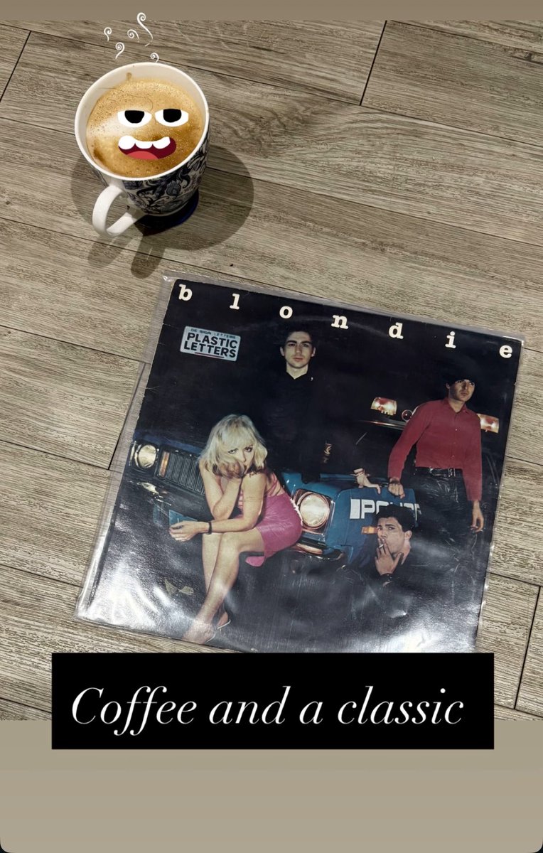 Tim Burgess tweet media