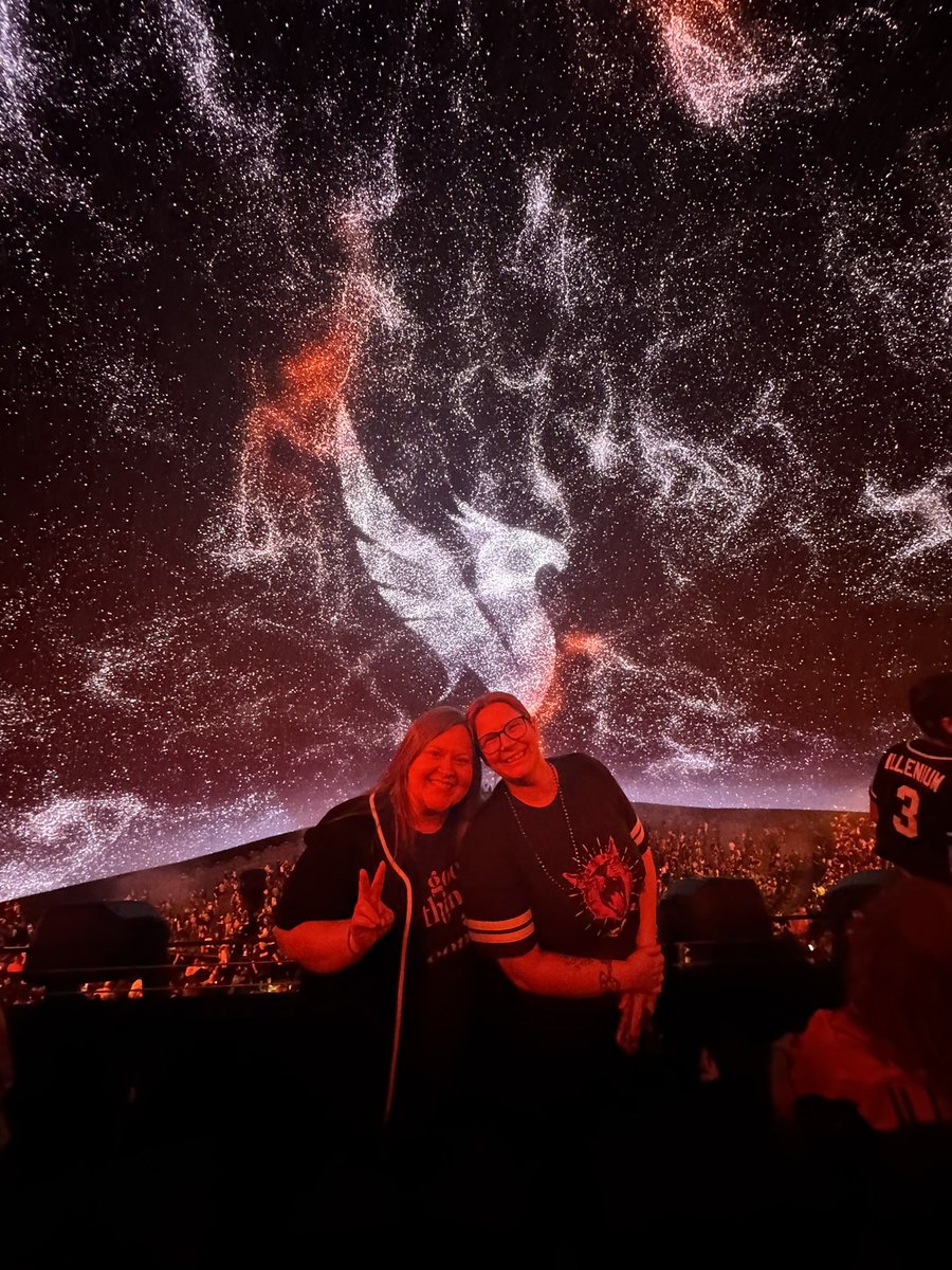 SunStarLight's tweet photo. So incredible to be able to experience two different types of shows at the Sphere. Wizard of OZ then the Illenium with Levity as the opener. What a time to be alive!      ⭐️💖🤯💖🔥💖⭐️ https://t.co/RpbeYMDVJo