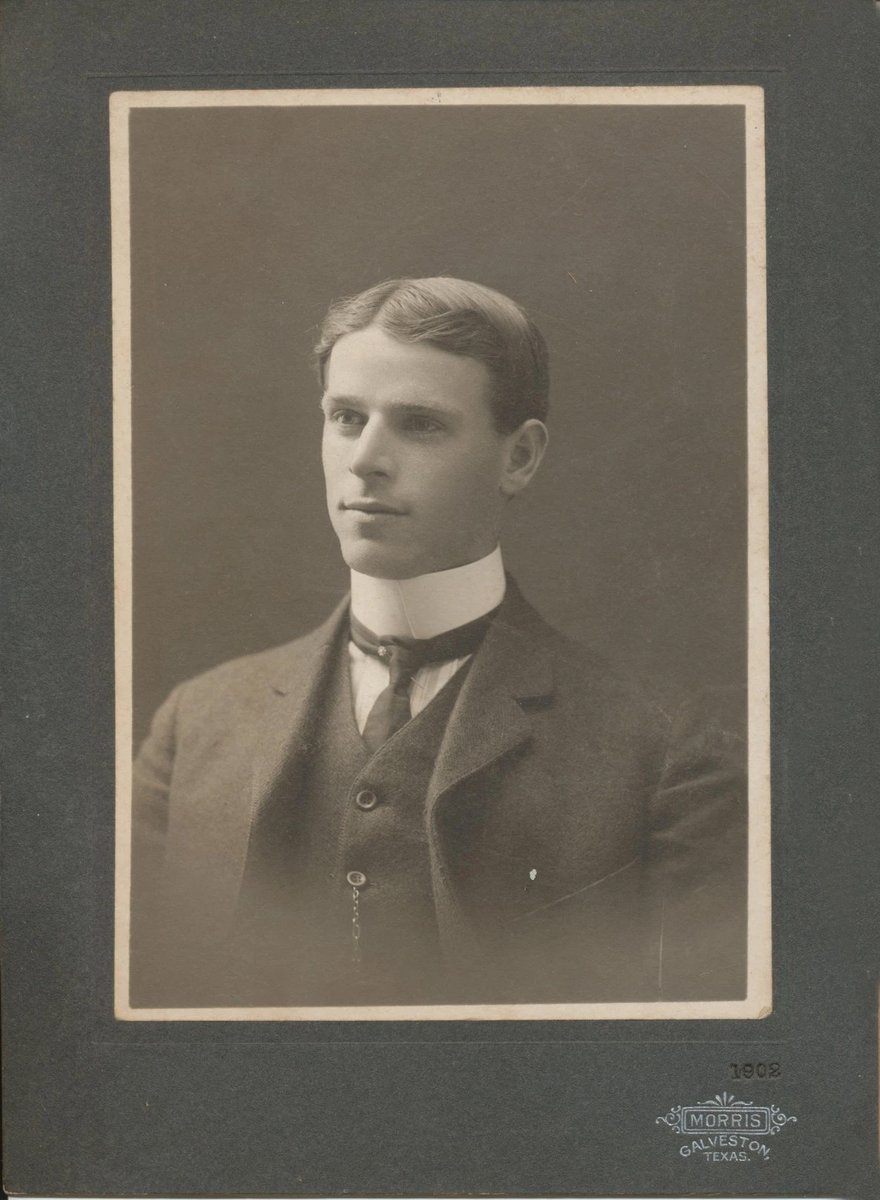 Traces of Texas tweet media