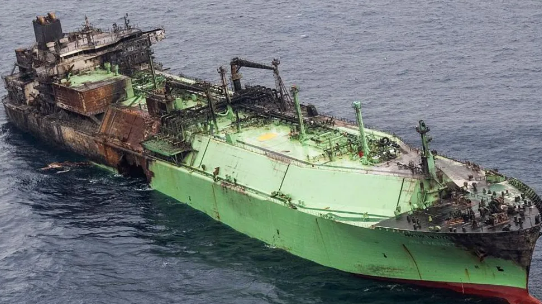 ⛴️Italy Warns of Damaged Russian Tanker Drifting In Mediterranean The ...