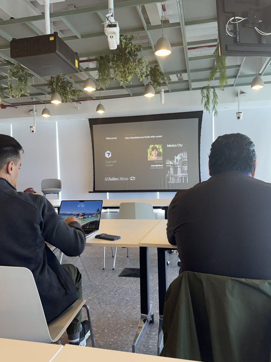 Javier · coderdiaz.com tweet media