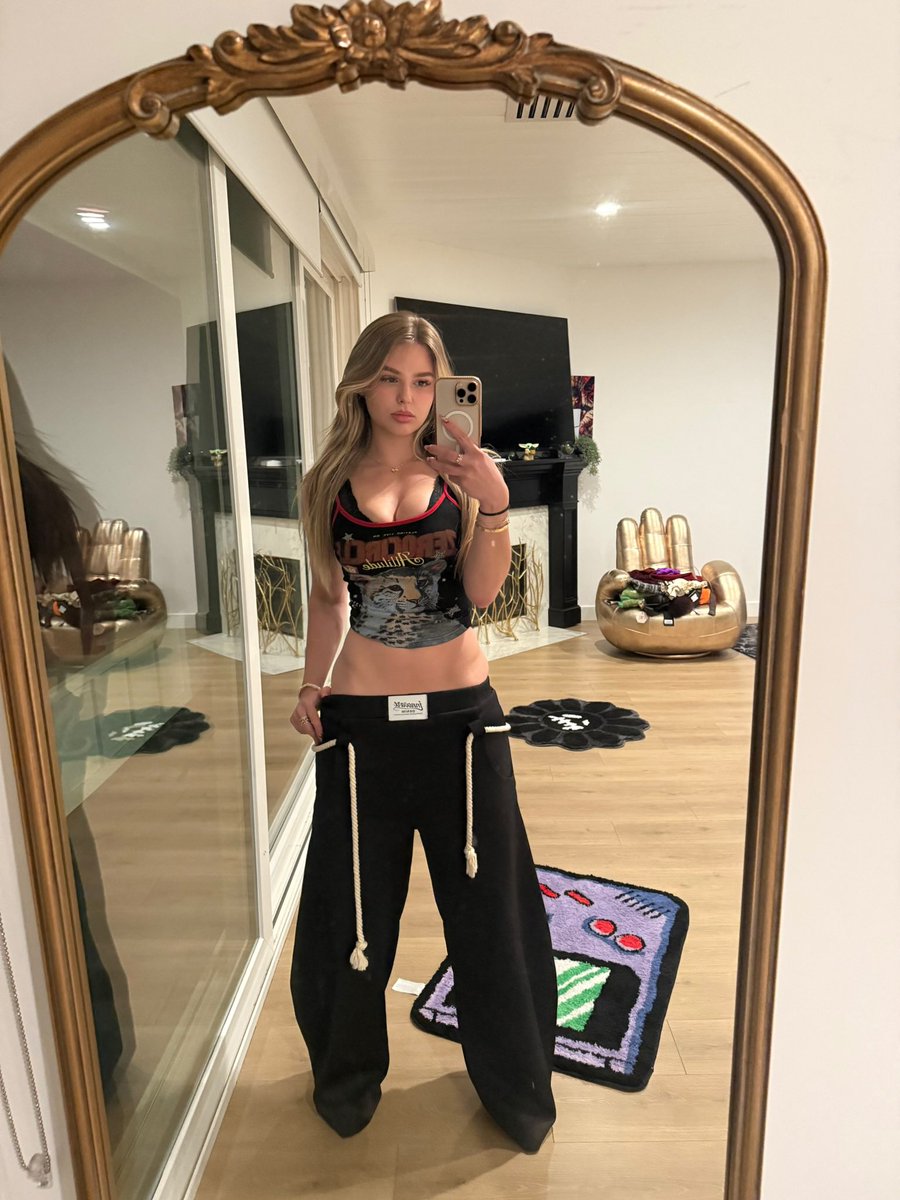 Sava Schultz ✯ tweet media