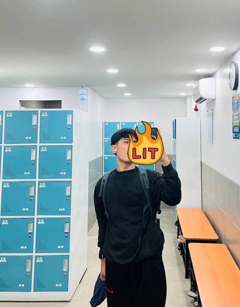 BUKAN BASE RATED tweet media