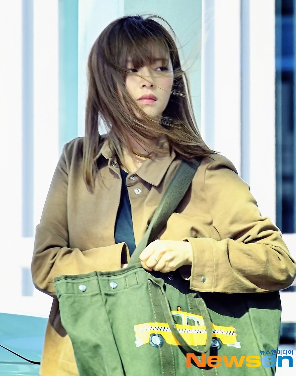 쿤 #TWICE_THISISFOR_WORLD_TOUR tweet media