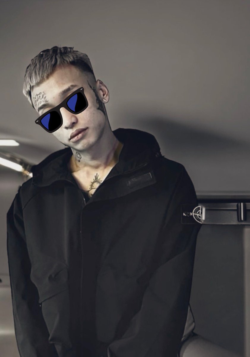 alex tweet media