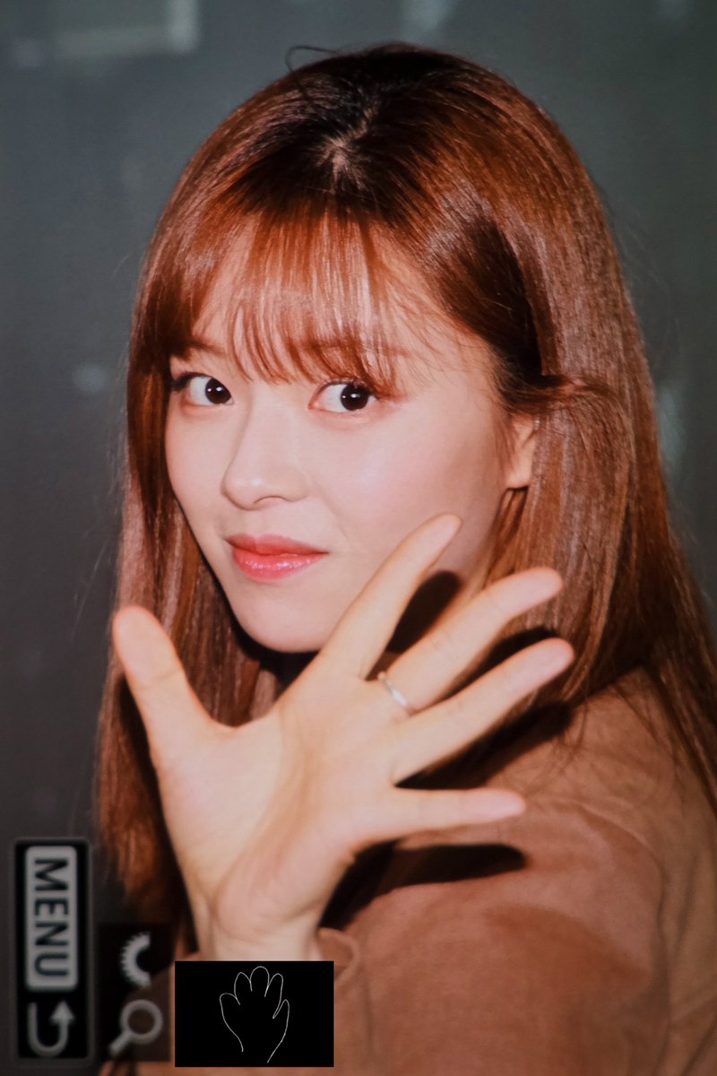 유앙글 tweet media