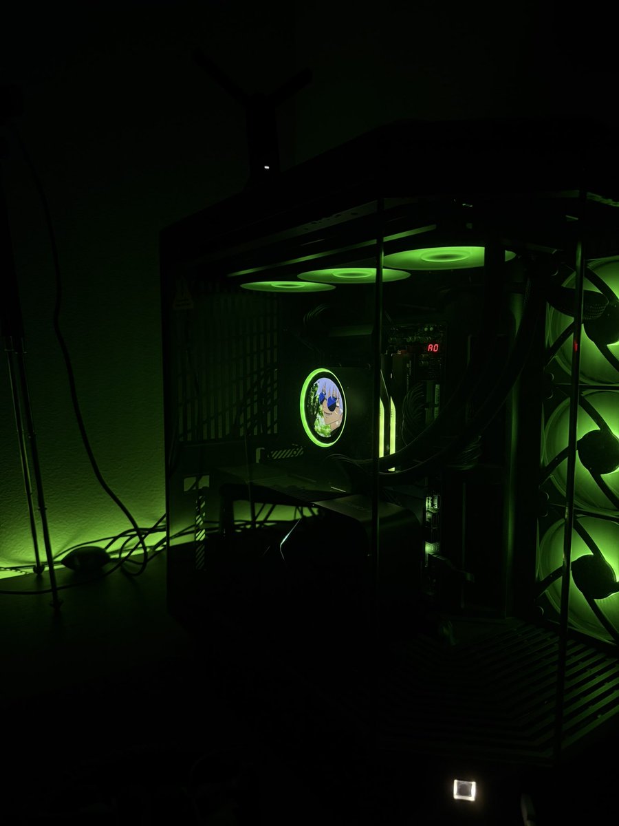 Alex 🇸🇻 tweet media