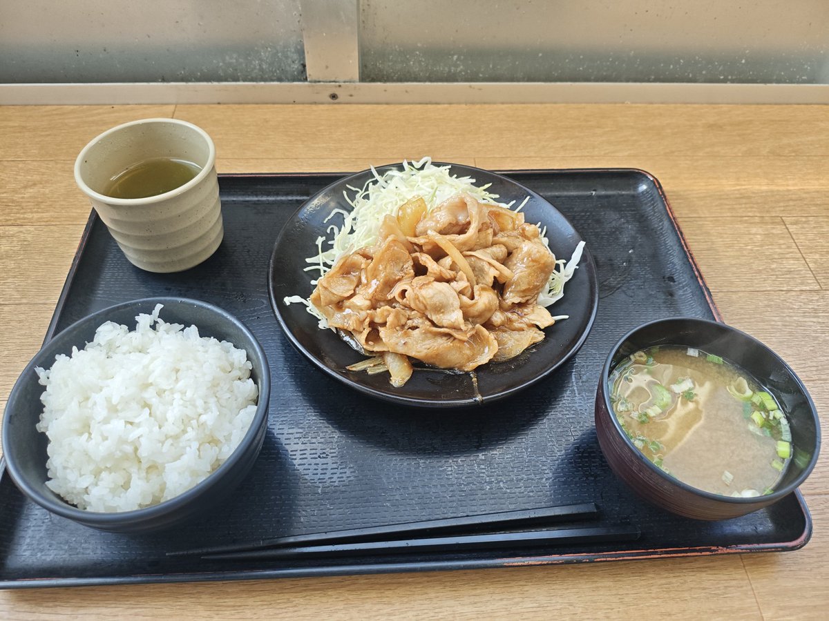 wnd_ina's tweet photo. この3日間昼ごはん3時過ぎになってるなぁ… https://t.co/GDDGhnwTbS