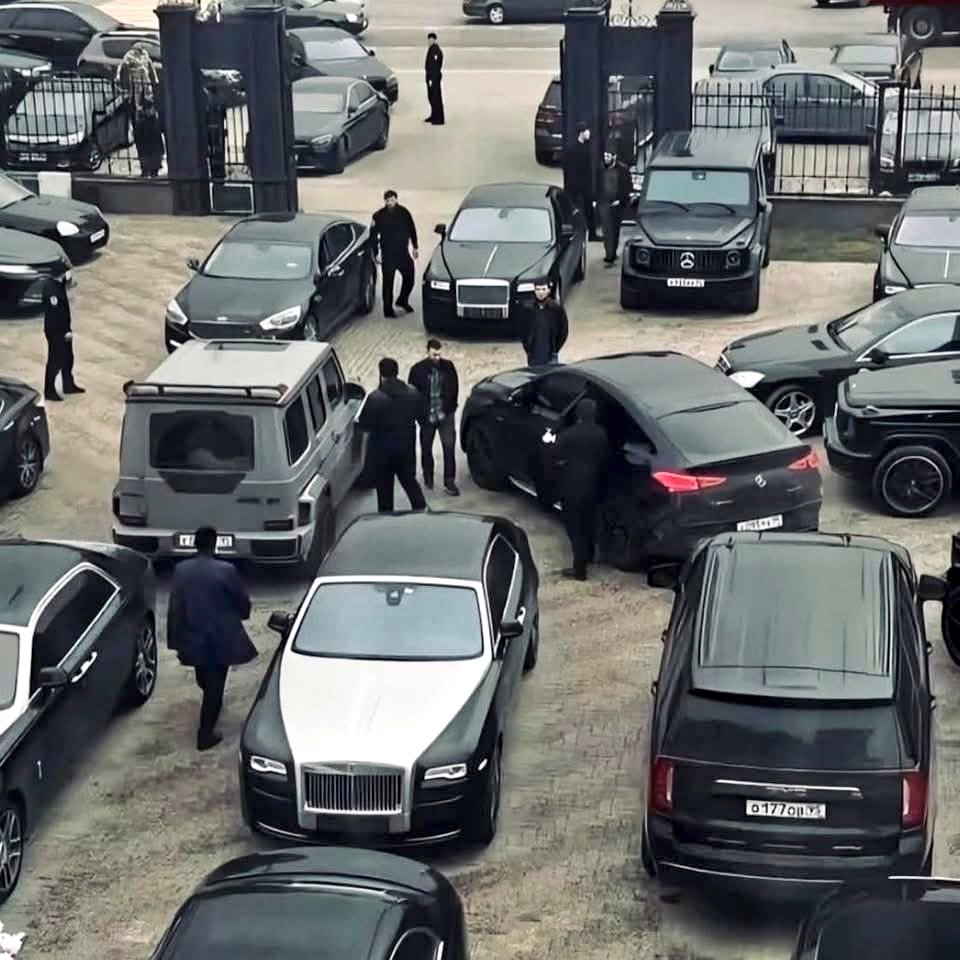 Note To Self tweet media