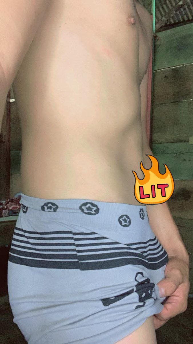 Iam_Gaby33's tweet photo. Uff que calor😟🔥 https://t.co/4TAT4s55uh