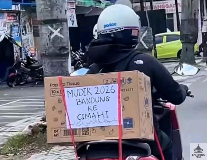 BaseBDG's tweet photo. Bismillah made mudik jauh pisan persiapan ti awal puasa perjalanan bisa sampe sahur semoga selamat sampe tujuan guys💛 https://t.co/PggNaqH2xl