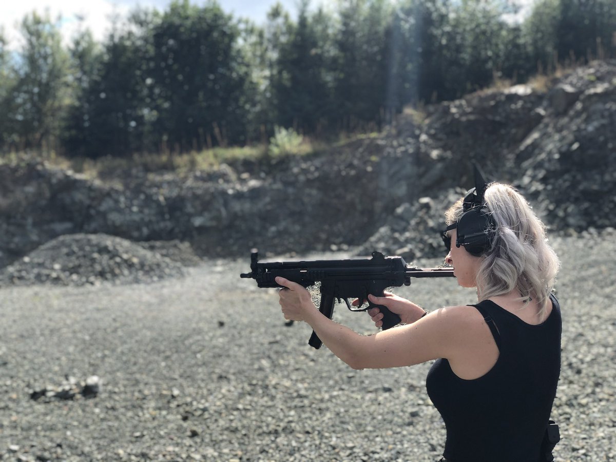 WeaponOutfitters.com tweet media