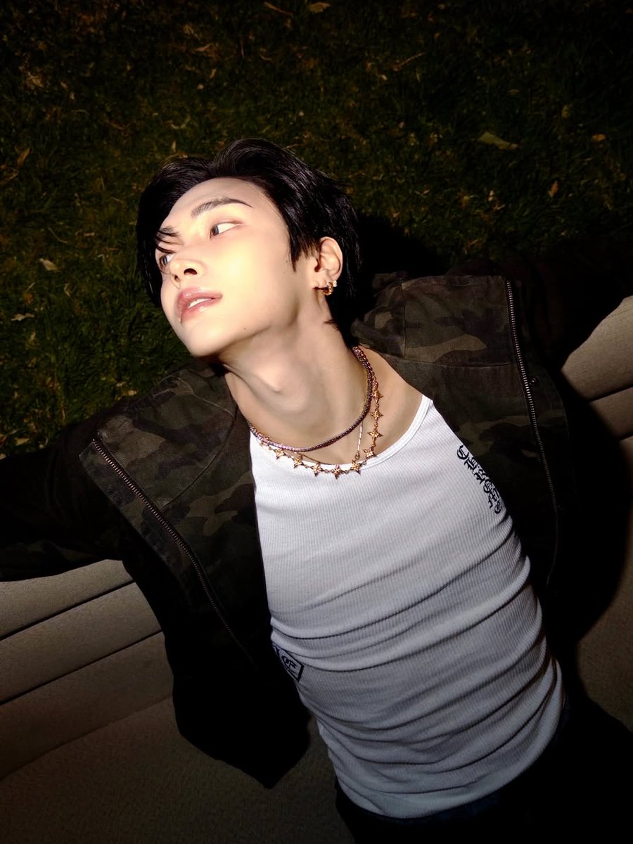 비이이이이나. tweet media