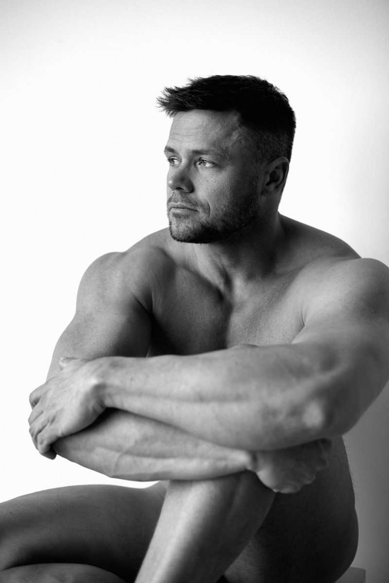 миша tweet media