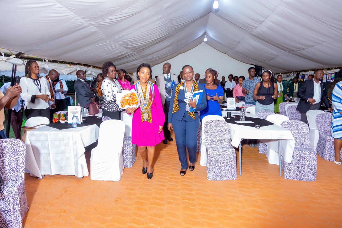 KyeyuneKawooya's tweet image. My visit to the Rotary Club of Makindye West was truly memorable. I was received with great warmth, love, and Rotary spirit. I am deeply grateful for the work the club has done so far and inspired by the beautiful impact it is creating through service.
#DGClubVisits
#UniteForGood