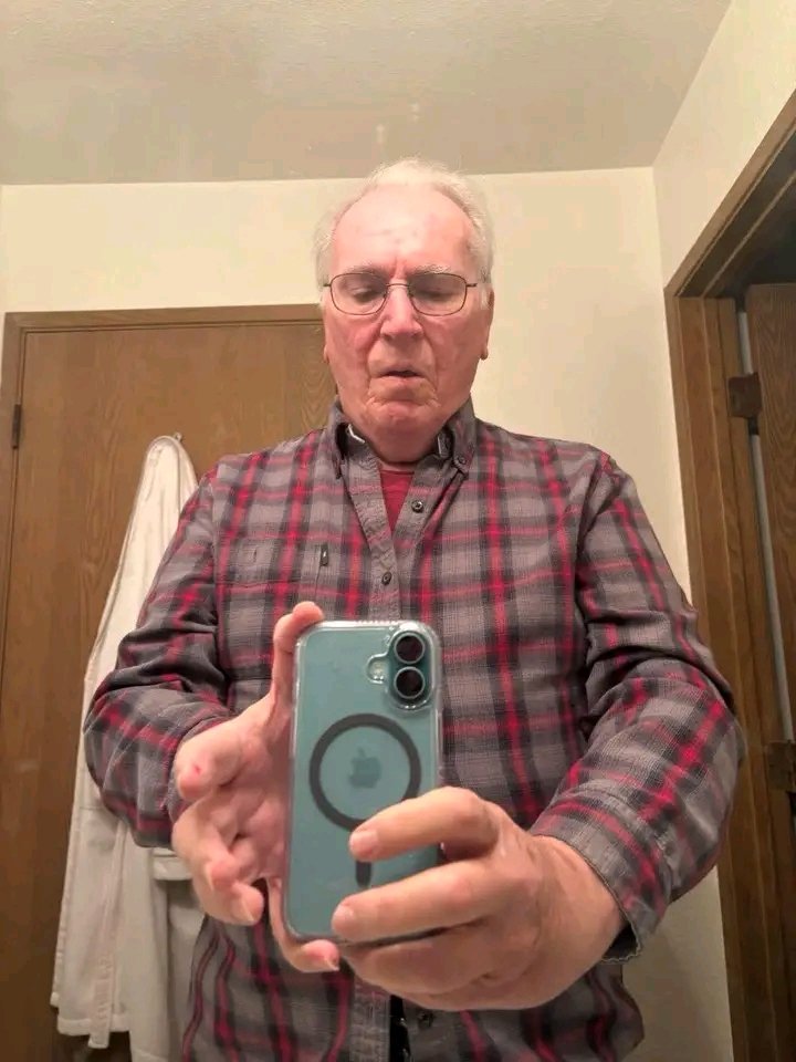 Truck driver tweet media