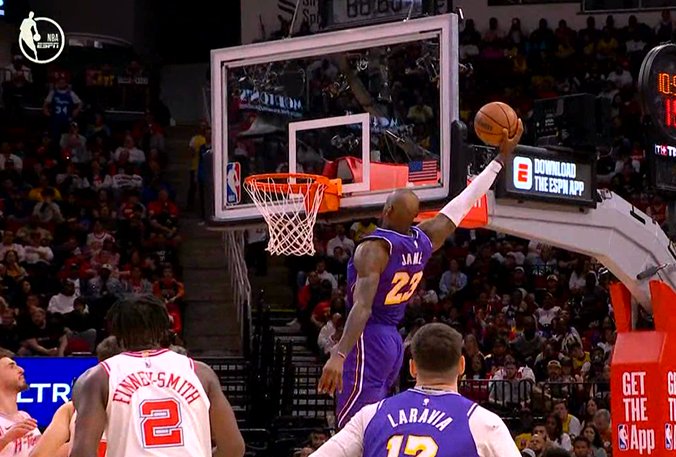 Maciek Wooden tweet media