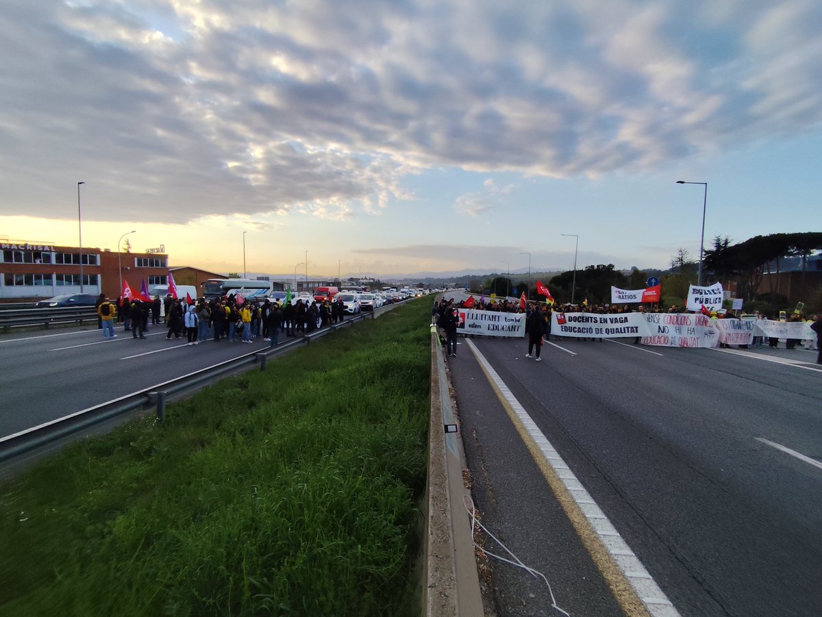 CGT Ensenyament Sabadell tweet media