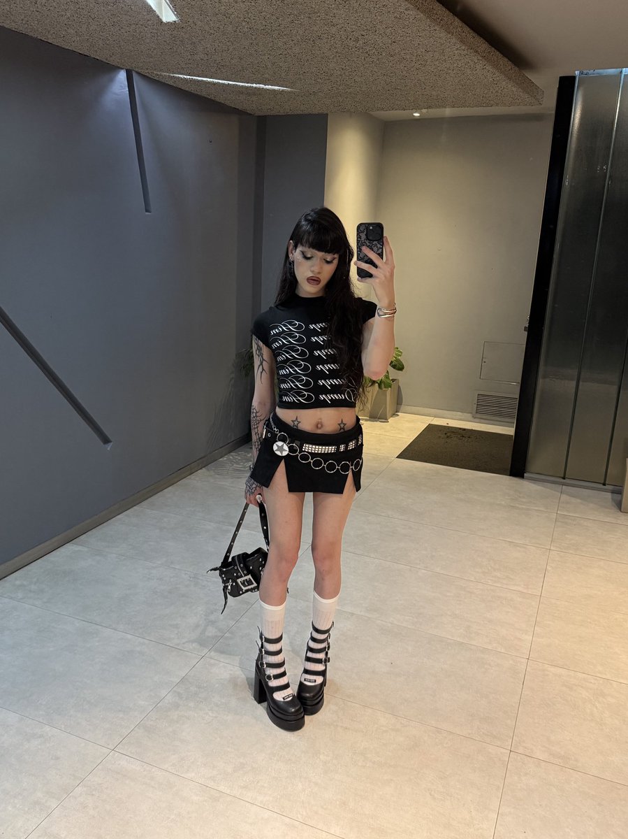 xo tweet media