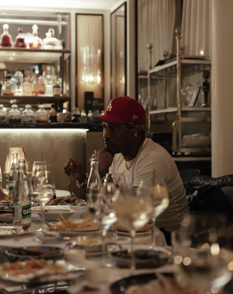 b r a n d i ☔️ tweet media