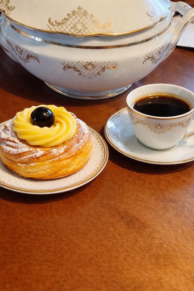 👑Lori Van Pelt 👑 tweet media