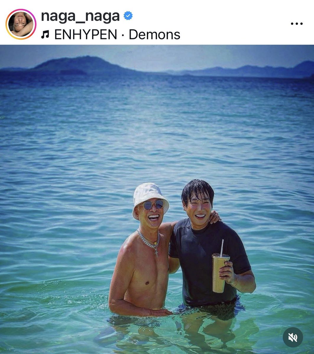 พี่ต้อย แกคิดถึงน้องชายอีกแล้ว  เราก็คิดถึงเหมือนกัน  น้องแก้มแดงเชียว 😘😘😘 #เป๊กผลิตโชค #PeckPaLitChoke