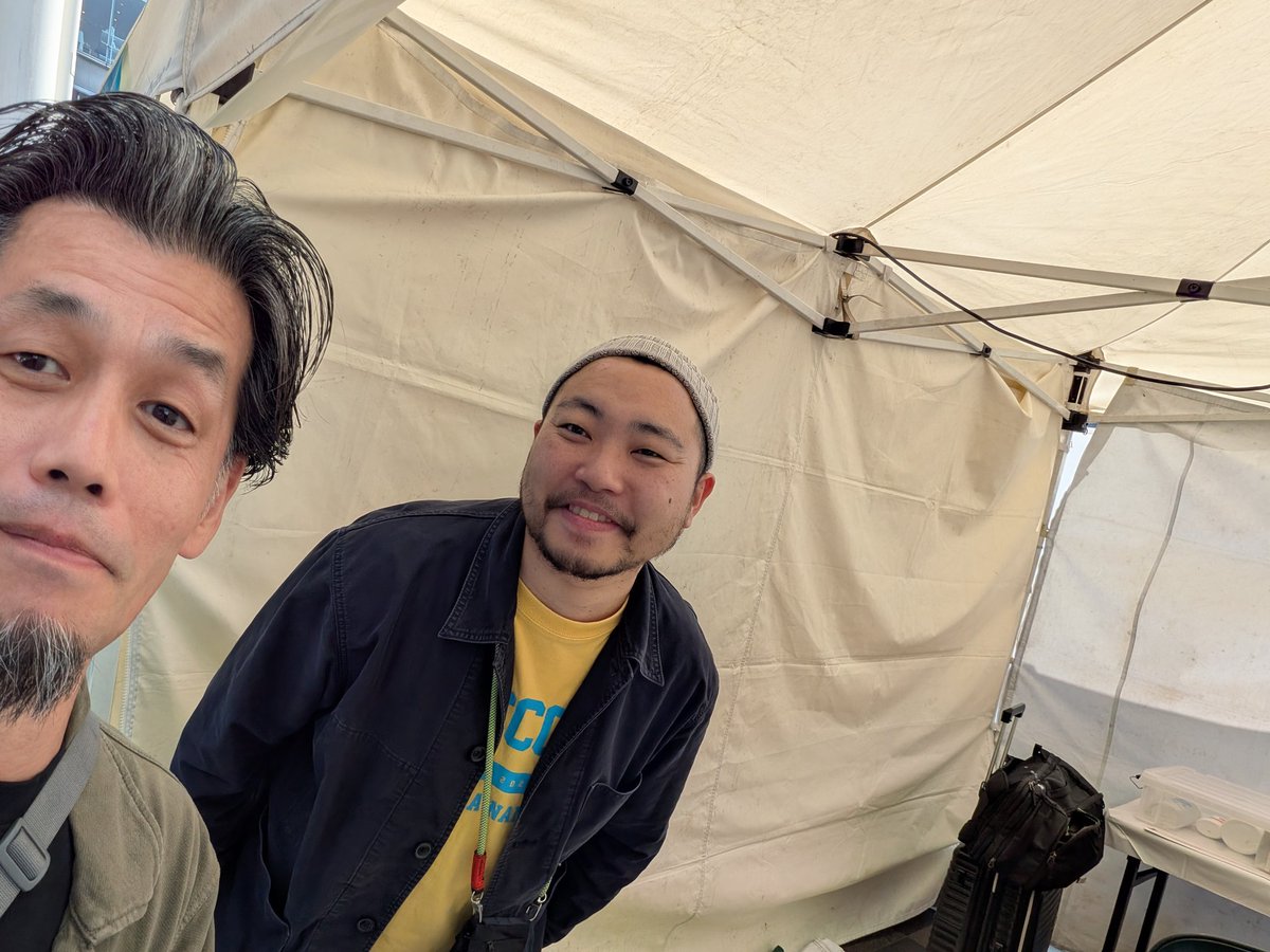 やなじい tweet media