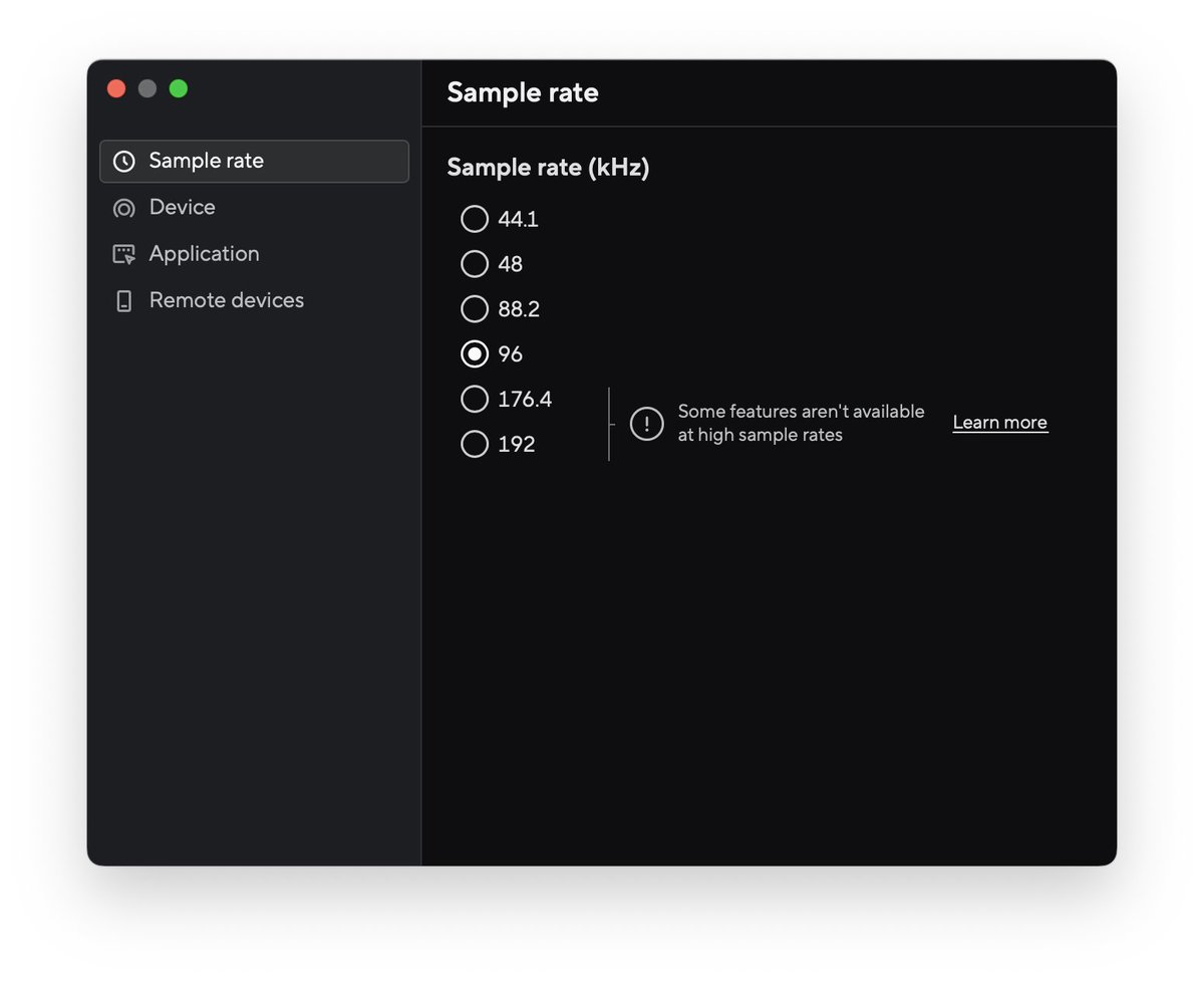 Андрей гоняет снигирей tweet media