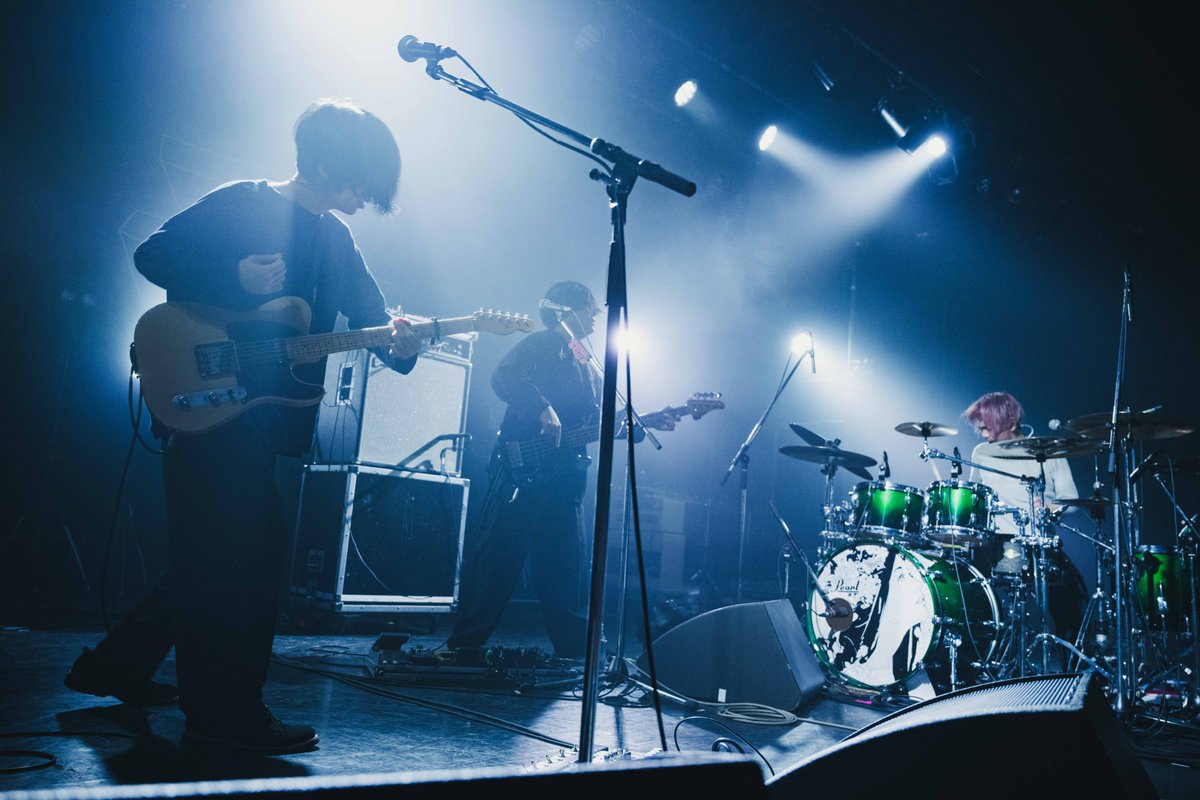 People In The Box tweet media