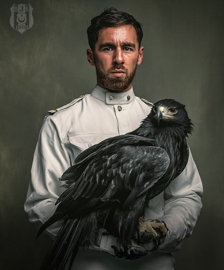 Beşiktaşlı olmak bir ayrıcalıktır 🦅

#BeşiktaşınMaçıVar ♥️