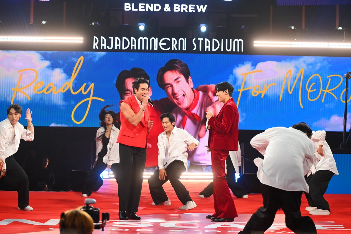 attention_ent's tweet photo. ณเดชน์ แท็กทีม แบมแบม เสิร์ฟโมเมนต์สุดฟินในงาน “เนสกาแฟ เบลนด์ แอนด์ บรู เมค ดิส โมเมนต์ มอร์” เปิดตัว “เนสกาแฟ เบลนด์ แอนด์ บรู ริช อโรมา สูตรใหม่ เพิ่มกาแฟ เติมนม อร่อยไปอีก”

#เนสสูตรใหม่เพิ่มกาแฟเติมนม
#NESCAFEMoreCoffeeMoreMilk
#NESCAFEBlendAndBrew
#NESCAFExNadechBambam https://t.co/82dXiP6d5Z