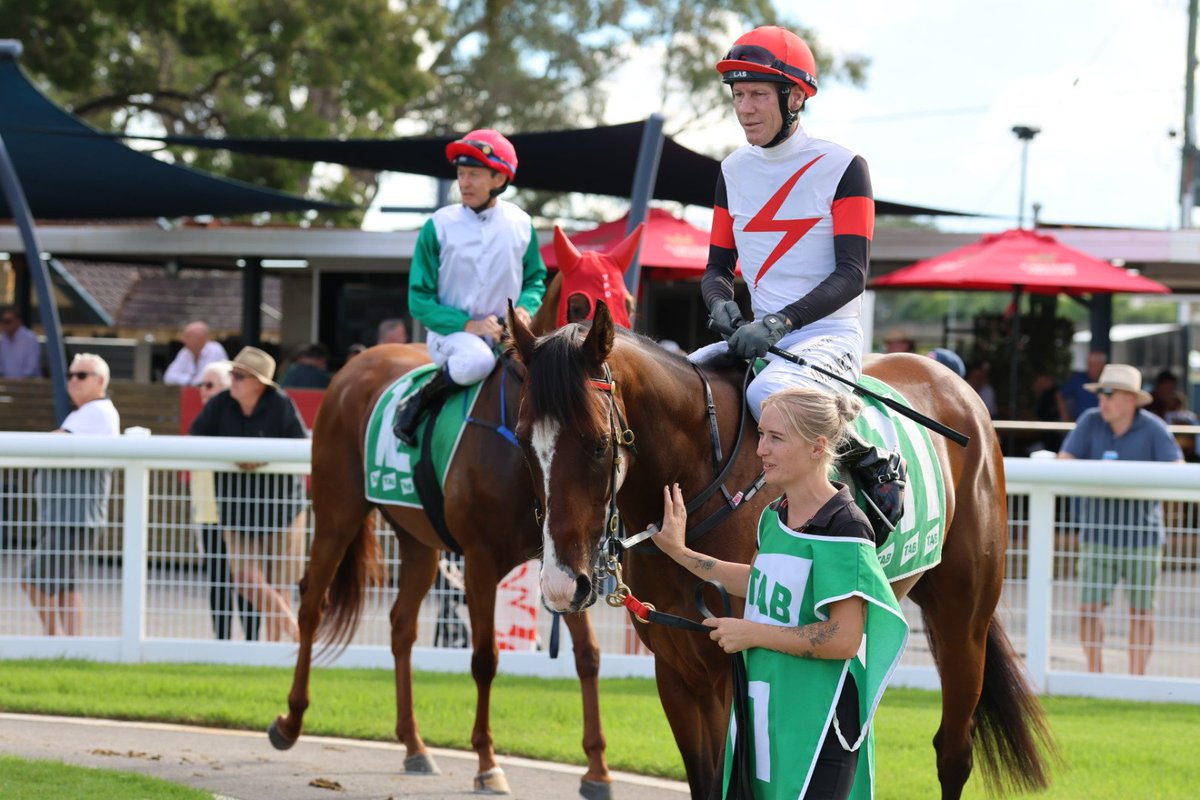 Weeding Racing tweet media