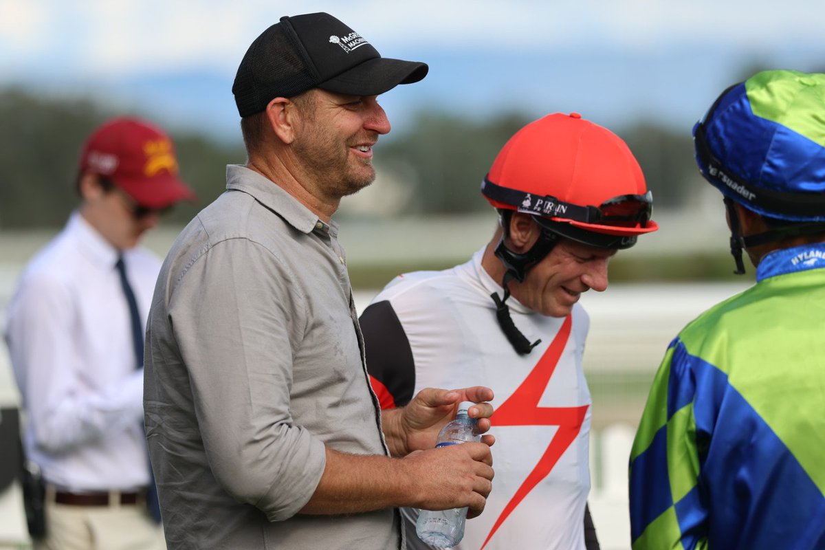 Weeding Racing tweet media