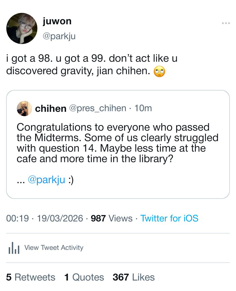 liaaaaanx's tweet photo. #chihwon academic rivals??? https://t.co/ZFAvkcI63r