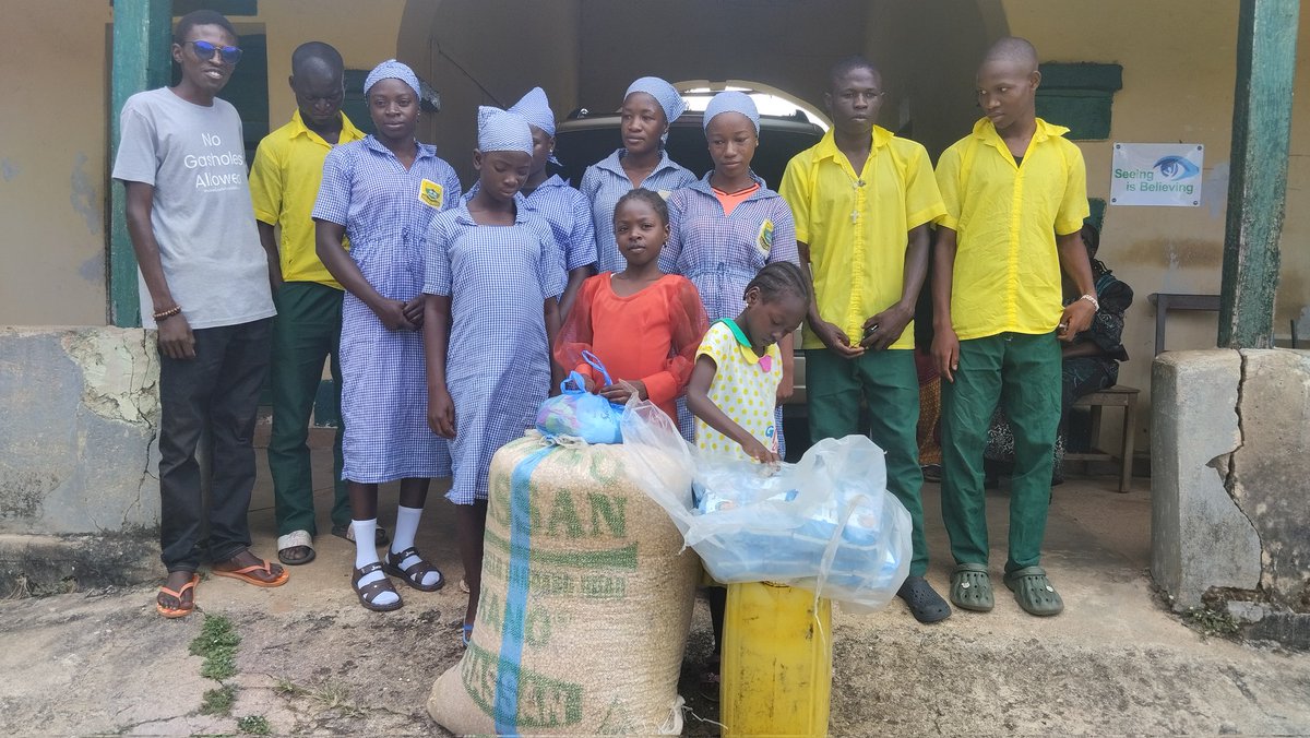 Poly Raiders Mint is LIVE!.tgn tweet media