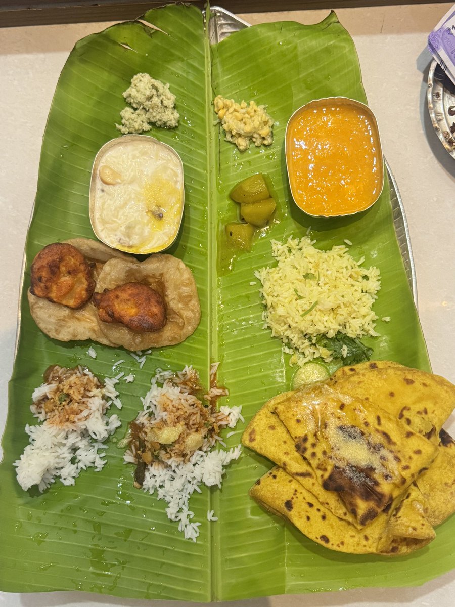 GuruprasadGudi's tweet image. ಪರಾಭವ ಸಂವತ್ಸರದ ಯುಗಾದಿ ಹಬ್ಬದ ಹಾರ್ದಿಕ ಶುಭಾಶಯಗಳು!! #Ugadi #NewYear #Karnataka