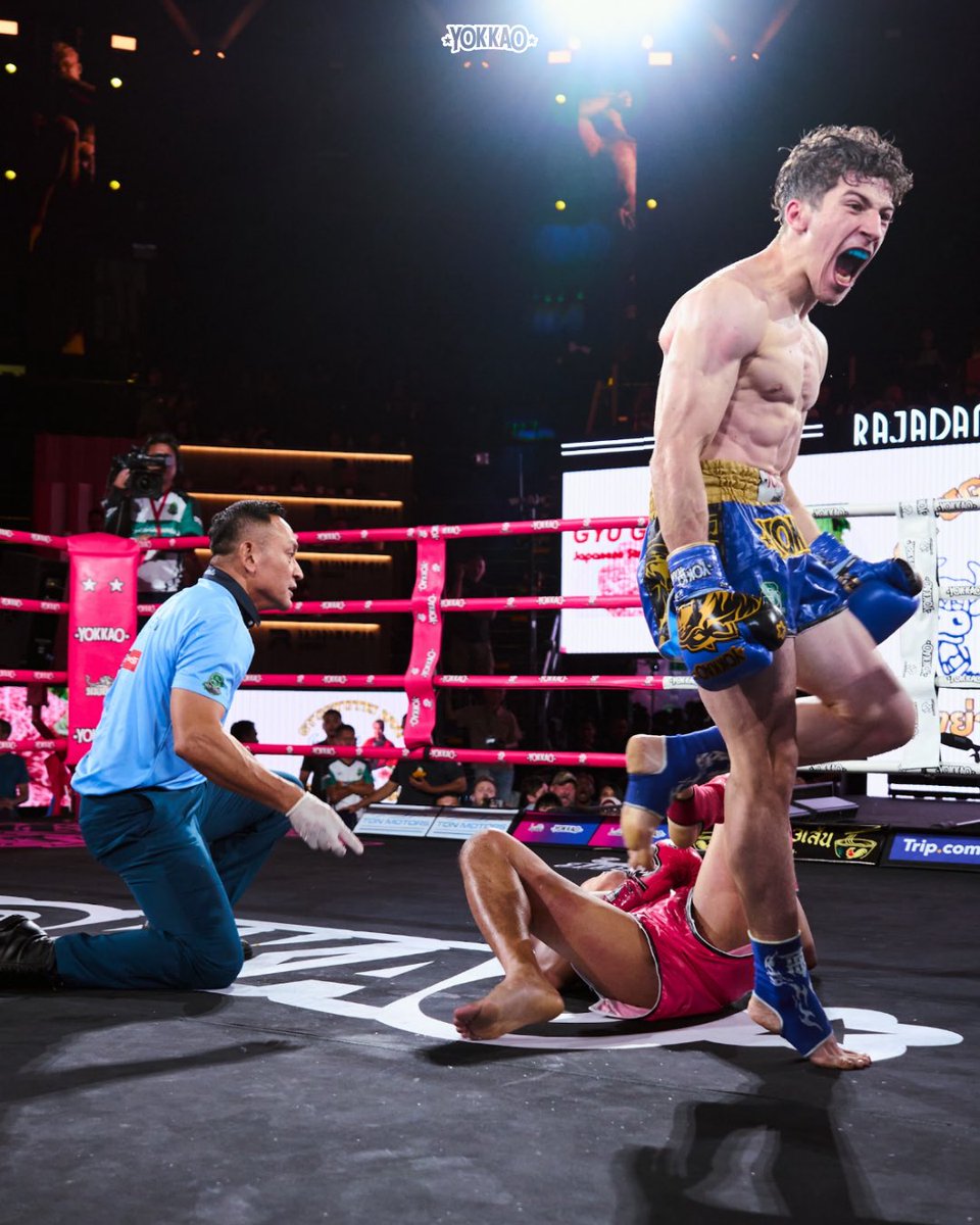 yokkaoboxing's tweet image. That knee landed right on target 😳🎯 
#muaythai #fight #ko