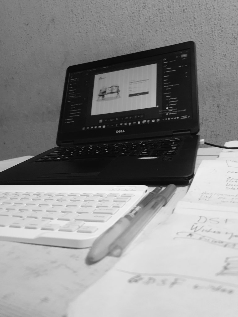 DeMark || De Brand Designer tweet media