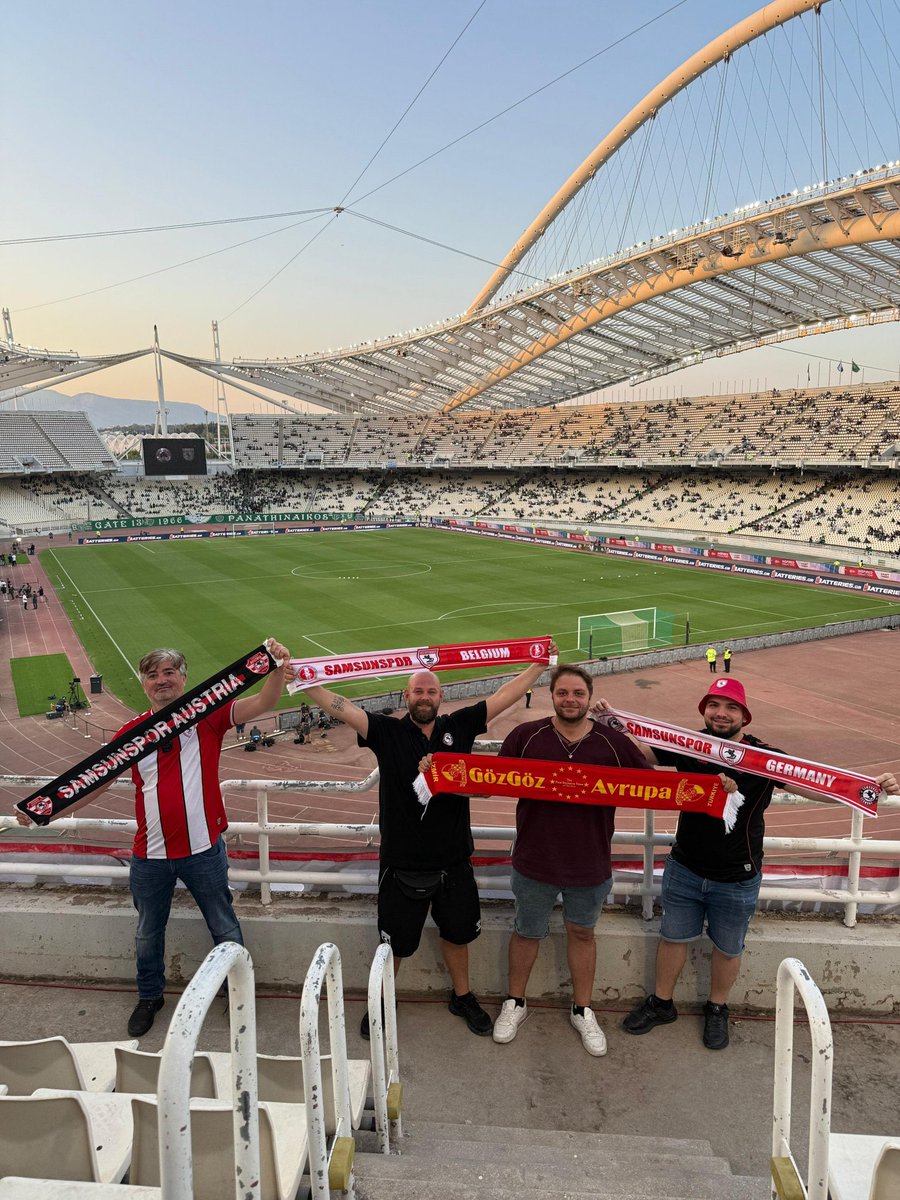 Batıkan Uz Göztepe ❤️💛 tweet media