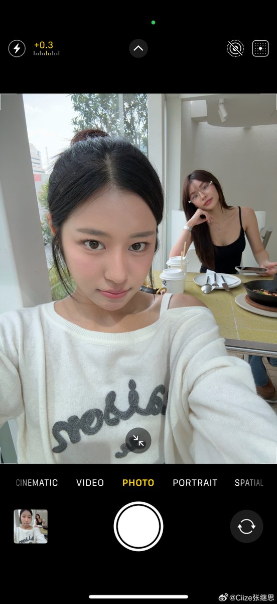 CiizeDaisy tweet media