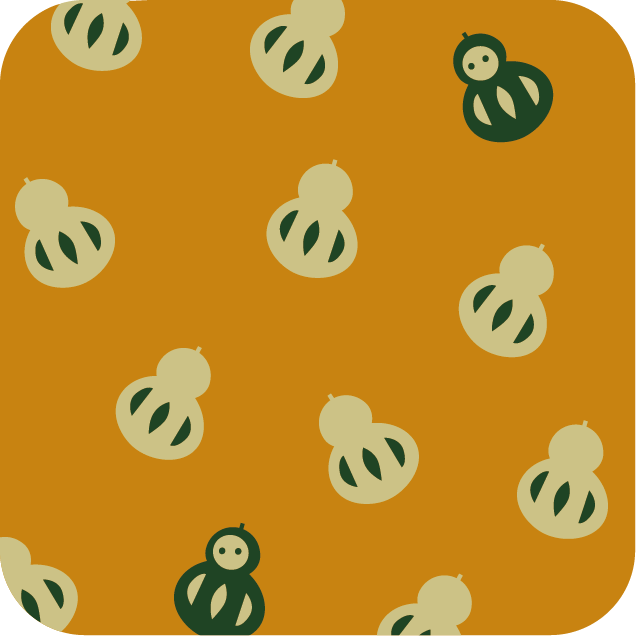 専門学校在学中の課題で作った、京野菜とダルマの柄。
今思うと細かいズレが気になるけど結構可愛いと思う。