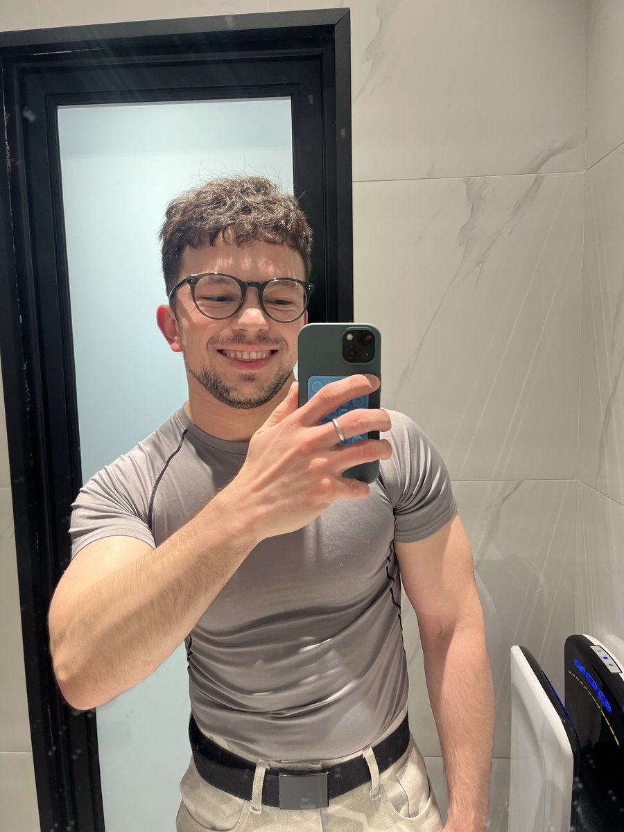 Huseyn🐴 tweet media