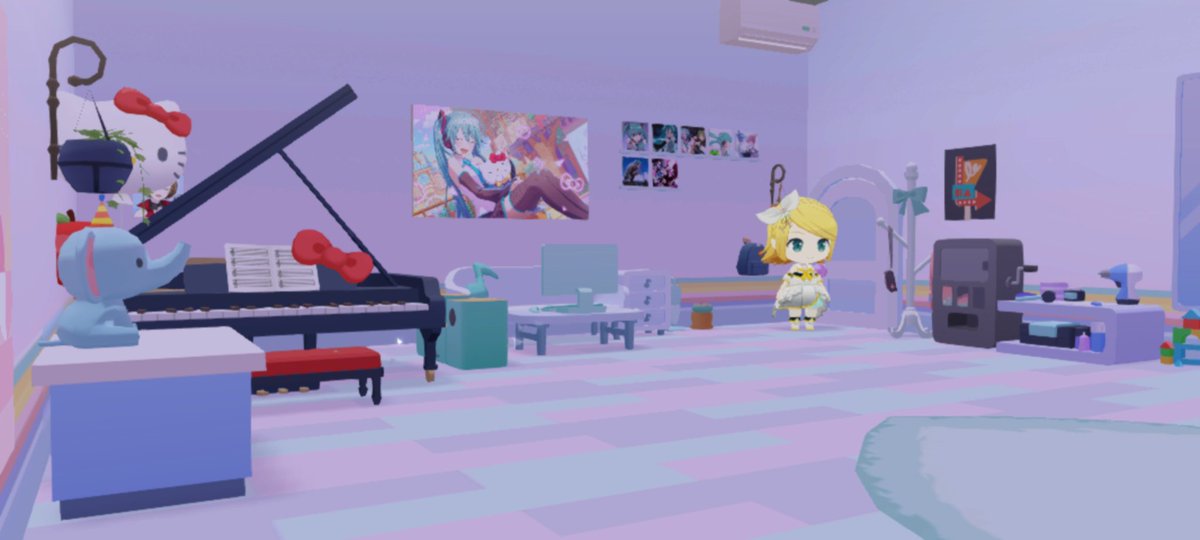 RnGSR_'s tweet photo. #HMCSMYSEKAI #SEGACONTEST
I made this for my mikuling,
I REALLY wish I had more miku color stuff :< and I made a small luka room! https://t.co/CDxsd8SbWG
