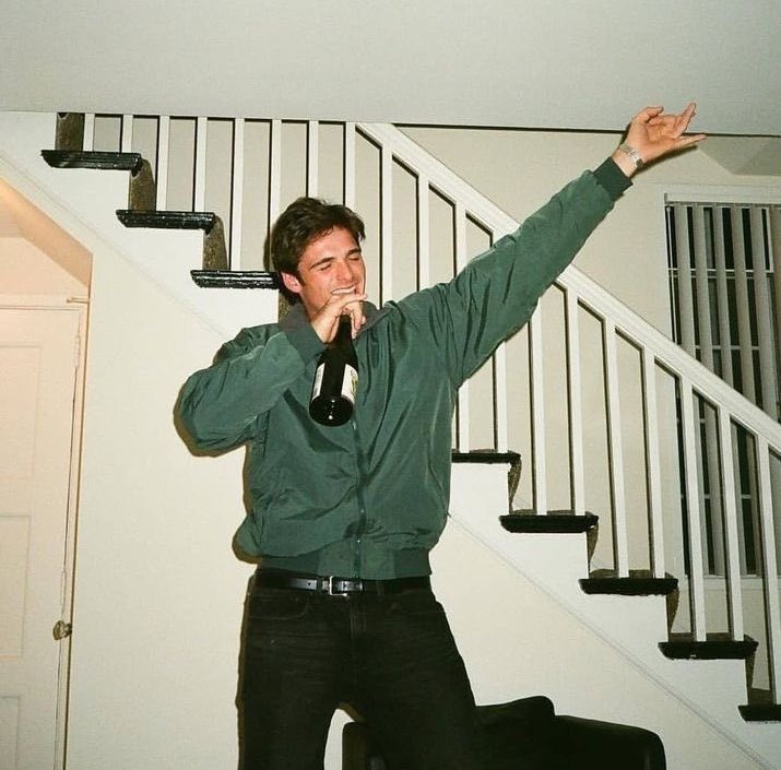 𝖆𝖚𝖉 ⊹ ݁˖ִ ࣪ ⋆ birthday girl tweet media