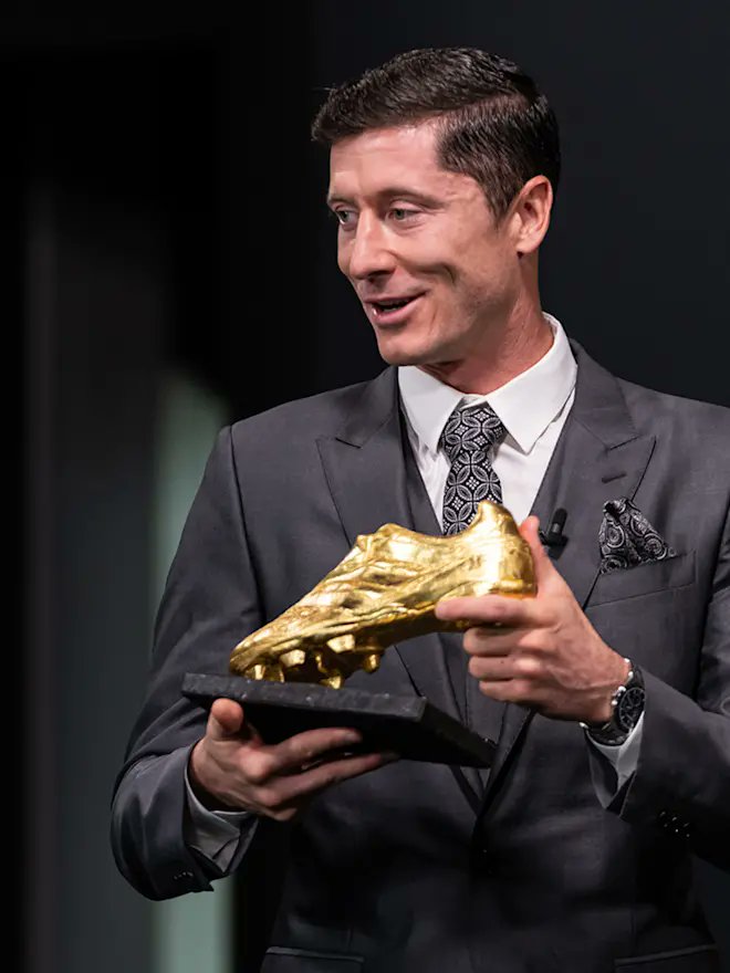 🔴⚪️Danke Coman für alles❤️LEGENDE! tweet media