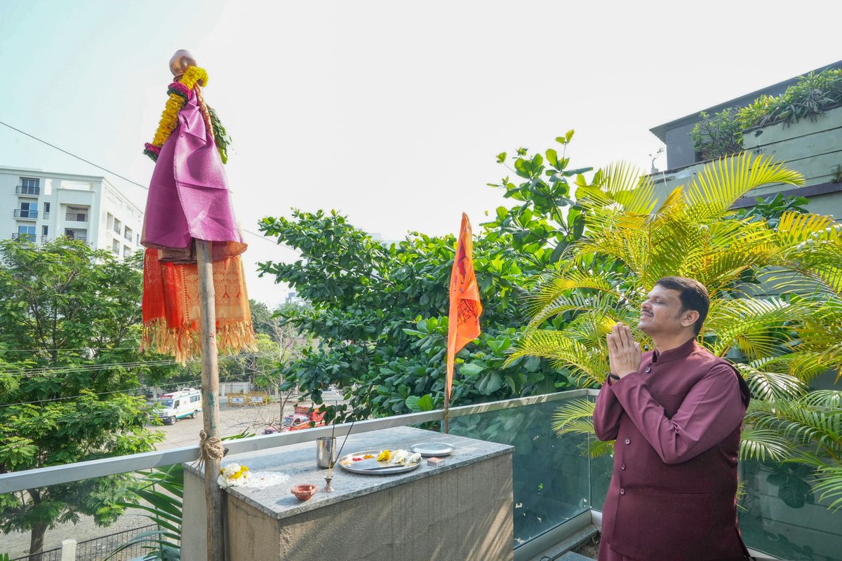 Devendra Fadnavis tweet media