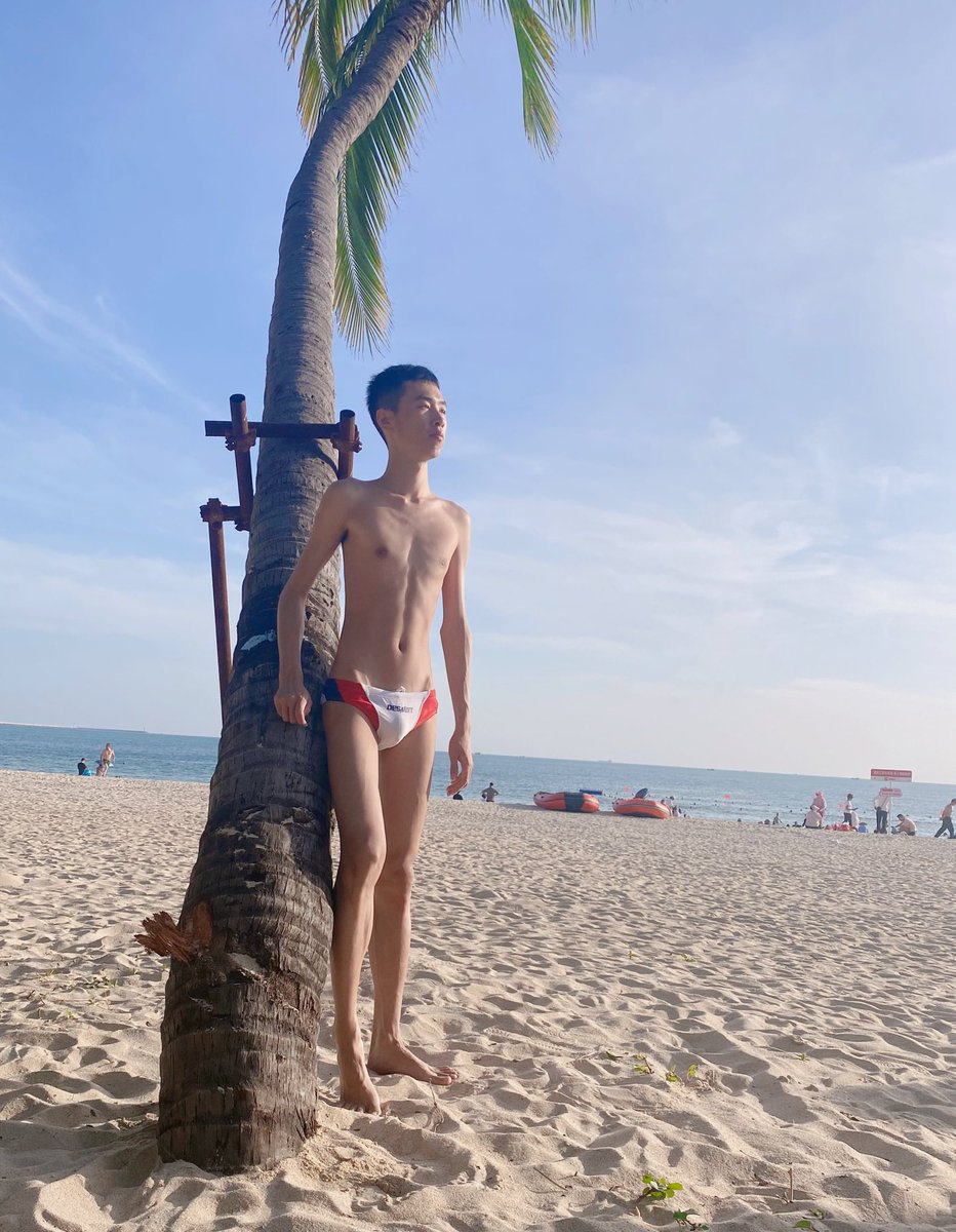 一只白色的狐狸 tweet media