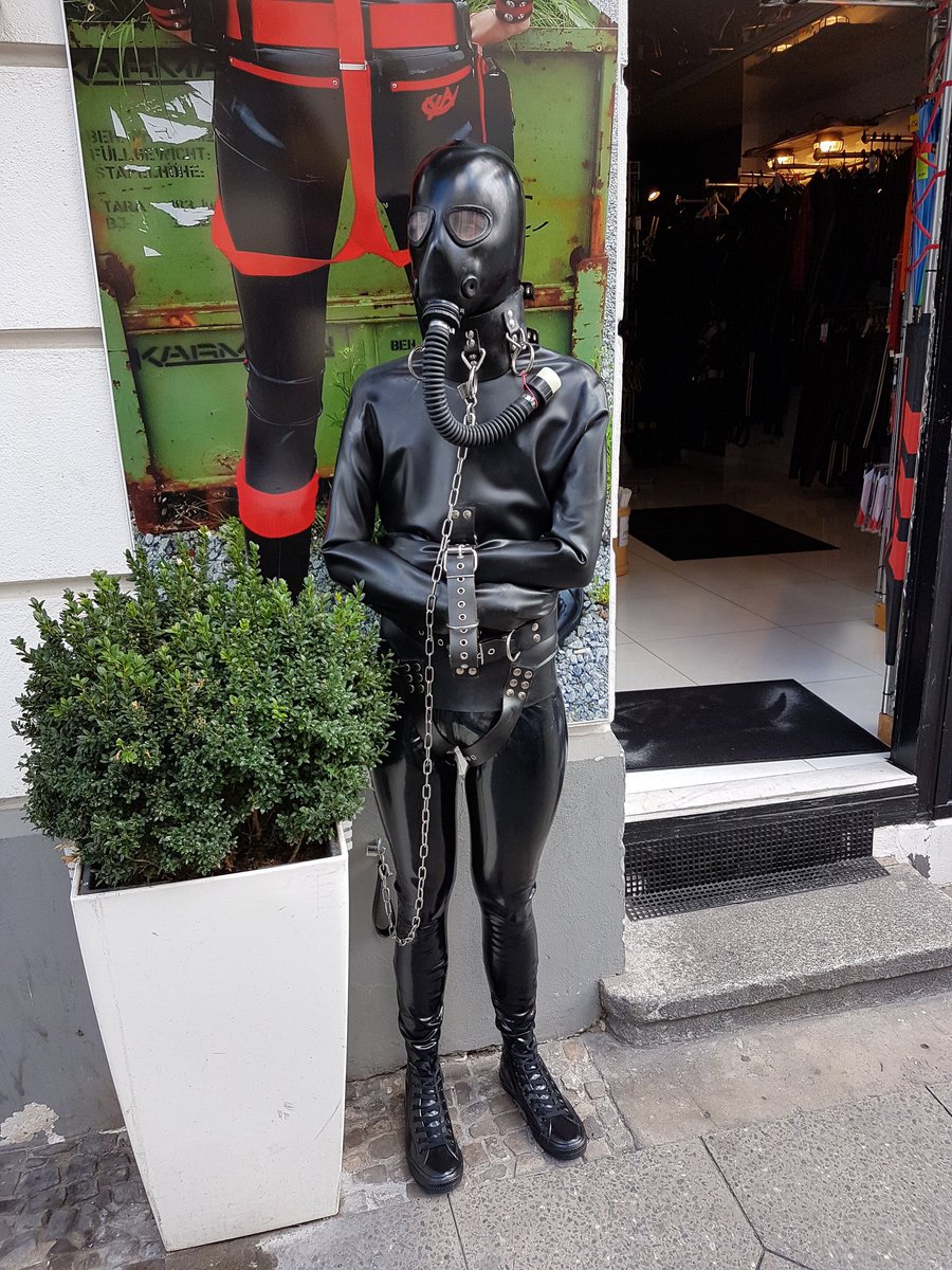rubberpup88's tweet photo. Was a nice time. 6h in Front of the Store. felt a lot of hands . It was warm and I sweated a lot.  #rubber #latex #slave Who else would like to lead me on a leash in latex? https://t.co/o4yaHwEVD8